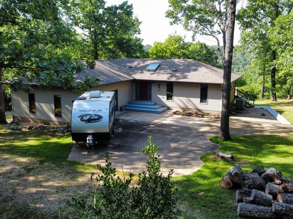 667 County Road 636 , Theodosia, MO 65761