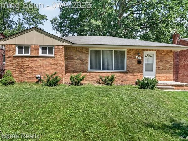 14620 Pearson Street, Oak Park, MI 48237