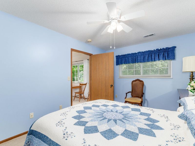 5005 Blendon Pond Drive, Westerville, OH 43081 Photo 10