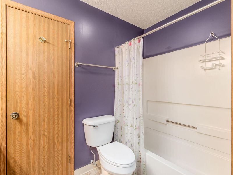 5005 Blendon Pond Drive, Westerville, OH 43081 Photo 17