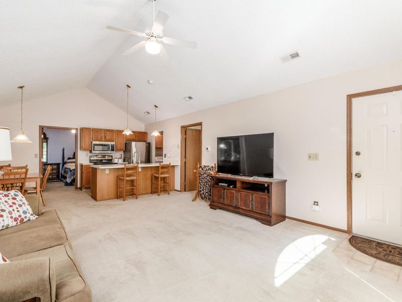 5005 Blendon Pond Drive, Westerville, OH 43081 Photo 3