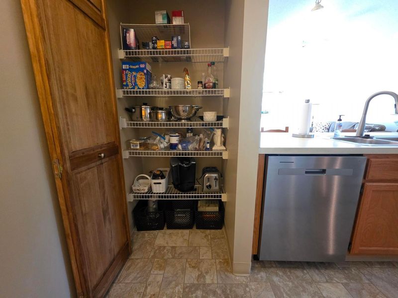 5005 Blendon Pond Drive, Westerville, OH 43081 Photo 8