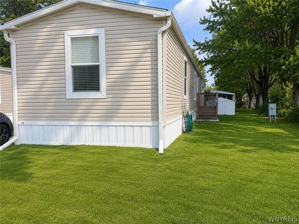 59 Aspen , Akron, NY 14001