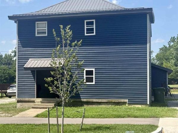 422 E Washington St, Sullivan, IN 47882