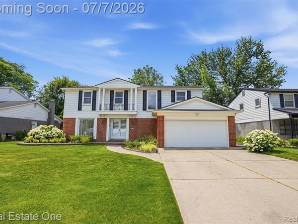21455 Independence Drive, Southfield, MI 48076
