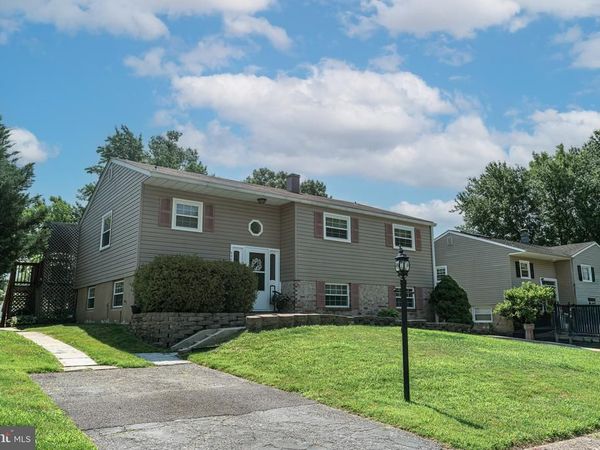 9407 PERRY HALL, NOTTINGHAM, MD 21236