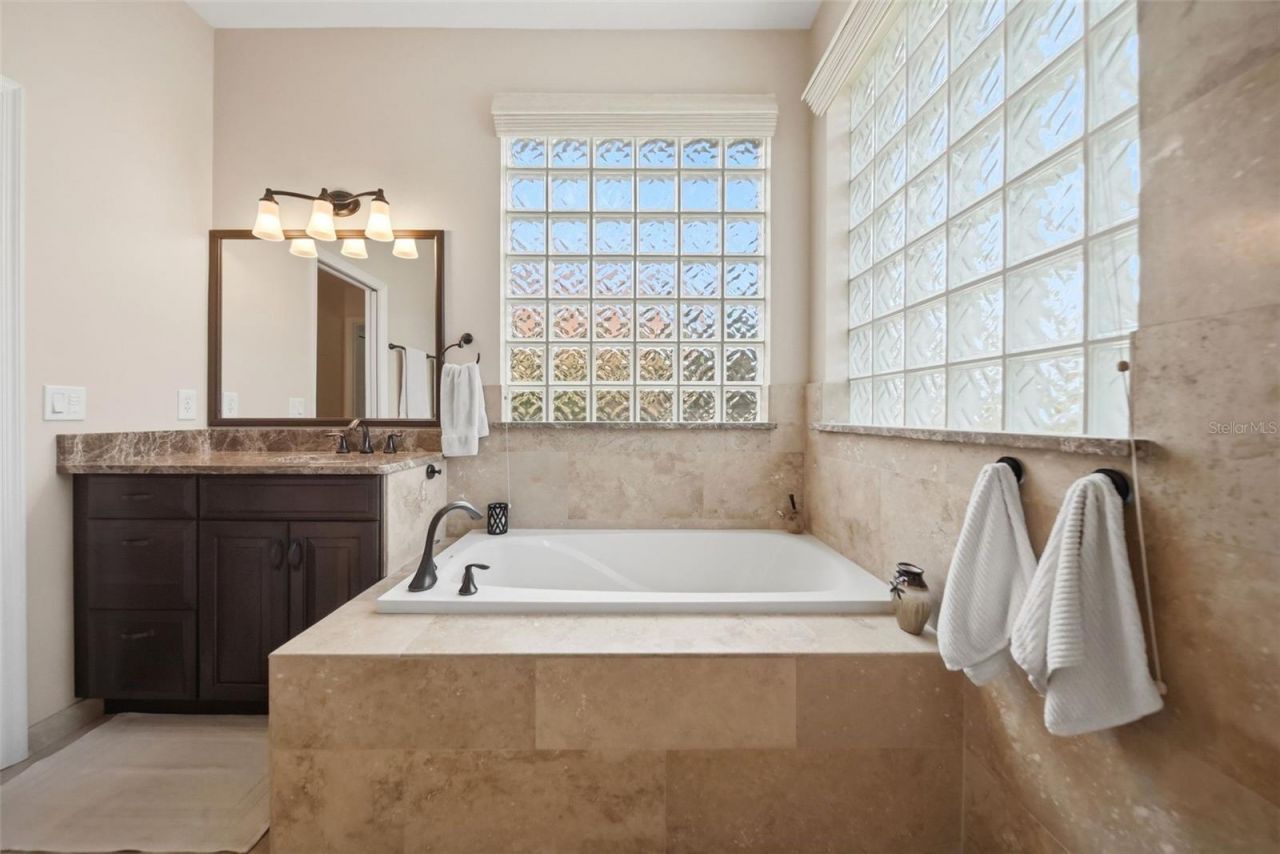 4608 Saddleworth Circle , Orlando, FL 32826 Photo