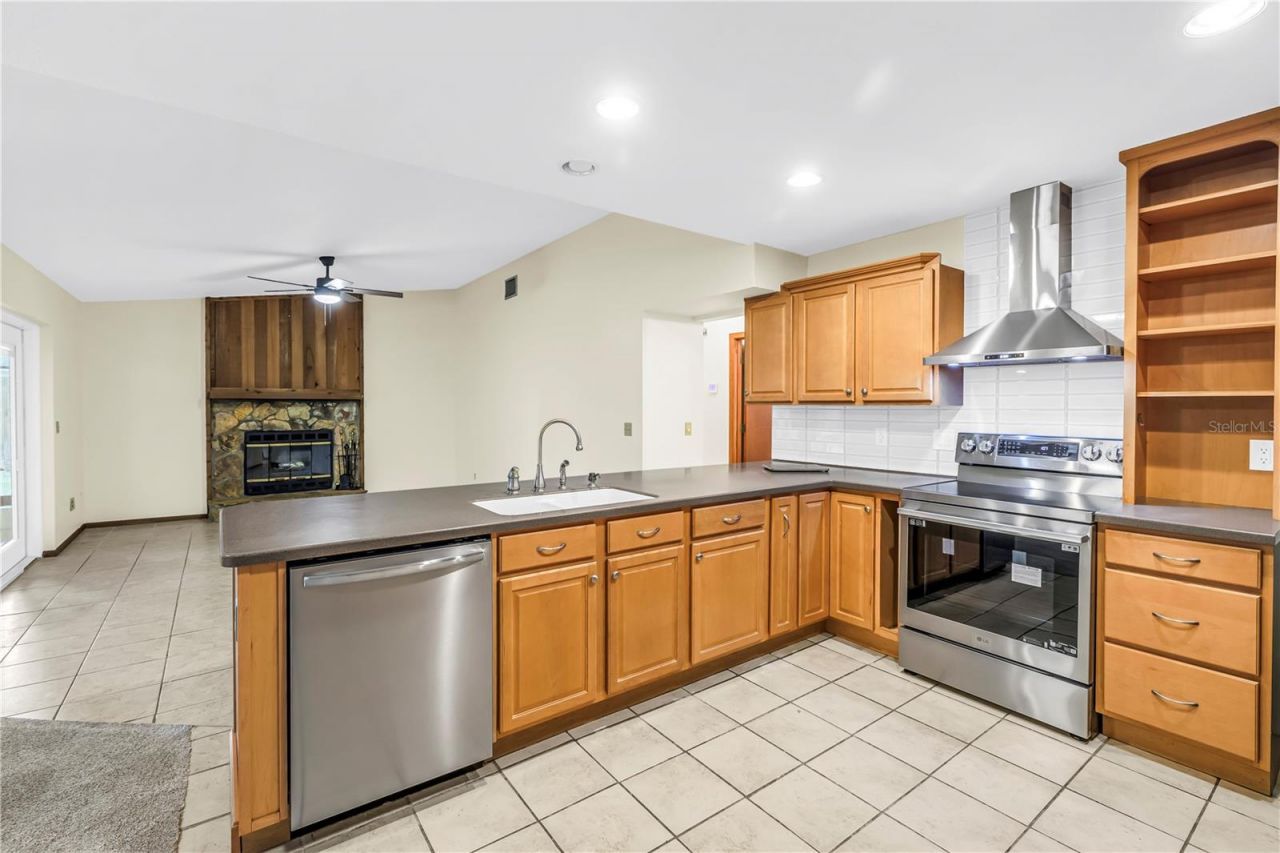 12220 Wild Acres Road , Largo, FL 33773 Photo