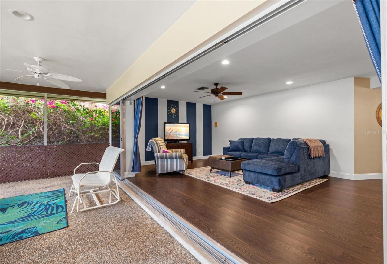 6729 Tequesta Drive , Seminole, FL 33777 Photo