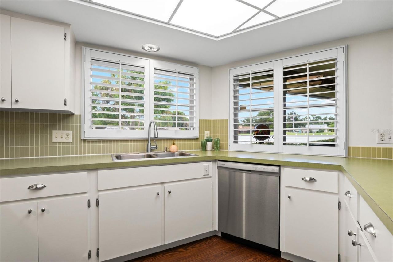 6729 Tequesta Drive , Seminole, FL 33777 Photo