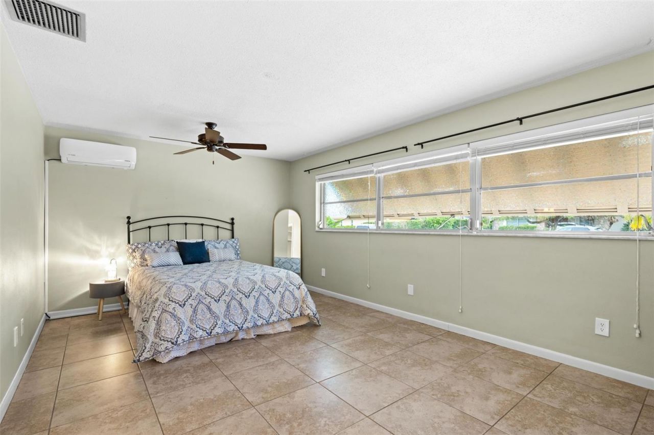 6729 Tequesta Drive , Seminole, FL 33777 Photo
