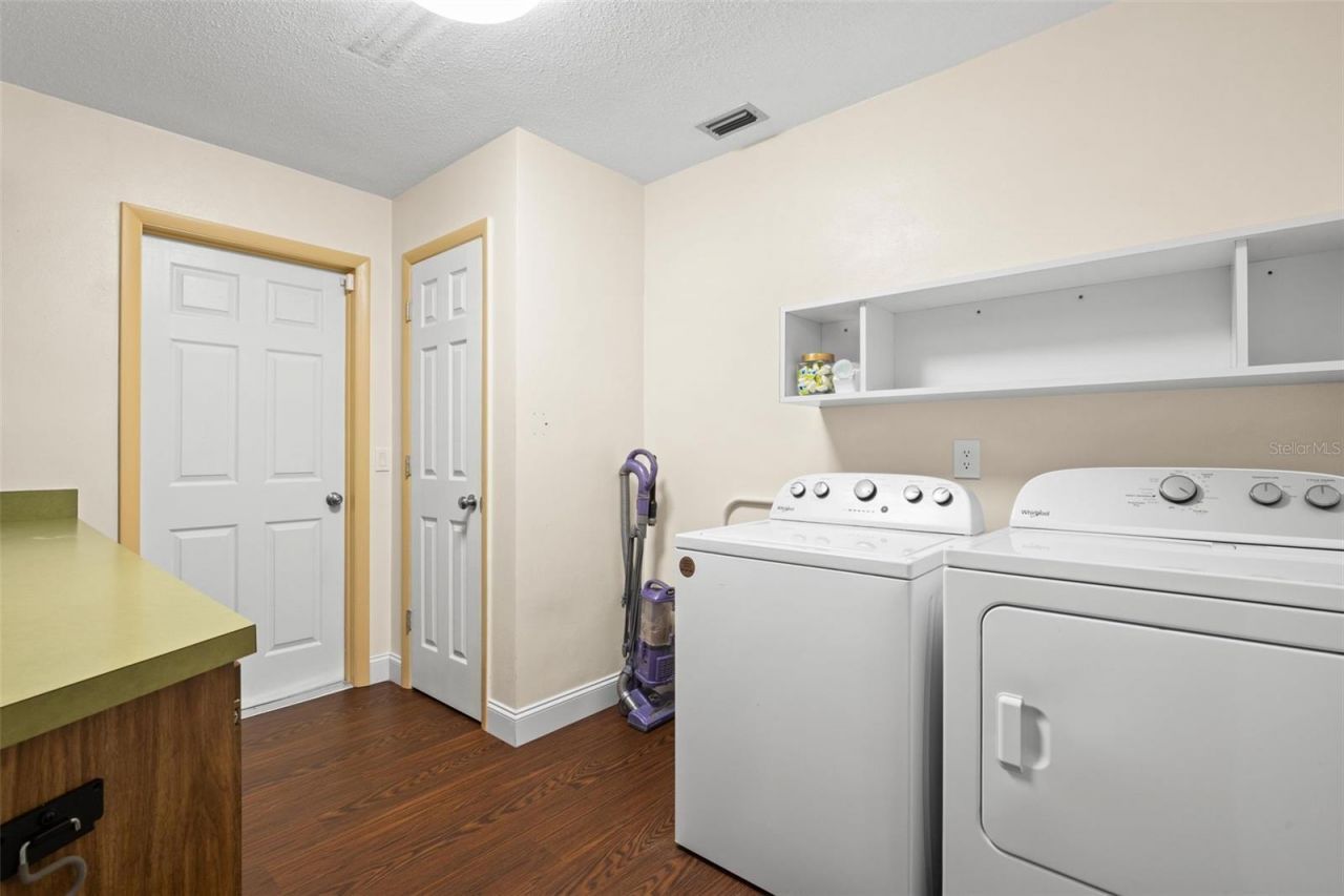 6729 Tequesta Drive , Seminole, FL 33777 Photo