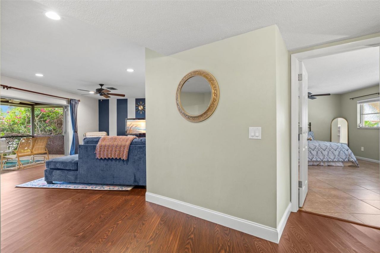6729 Tequesta Drive , Seminole, FL 33777 Photo