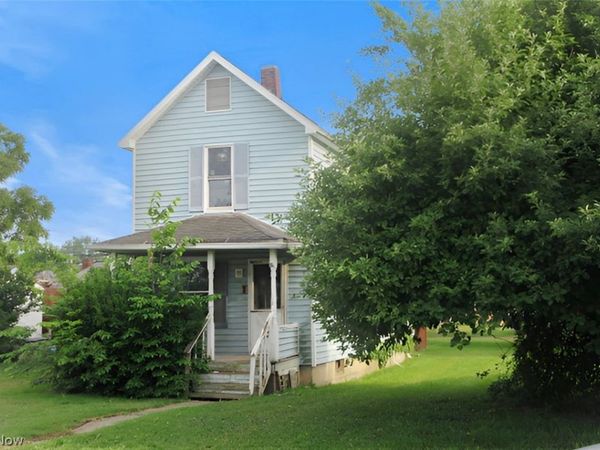 176 E Maryland Avenue, Sebring, OH 44672