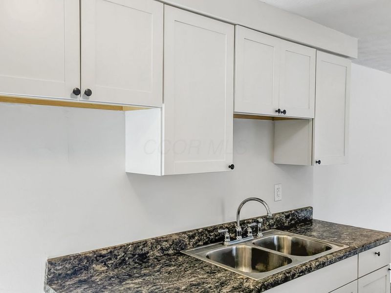 2498 Nassau Drive, Unit 34A, Columbus, OH 43232 Photo 13