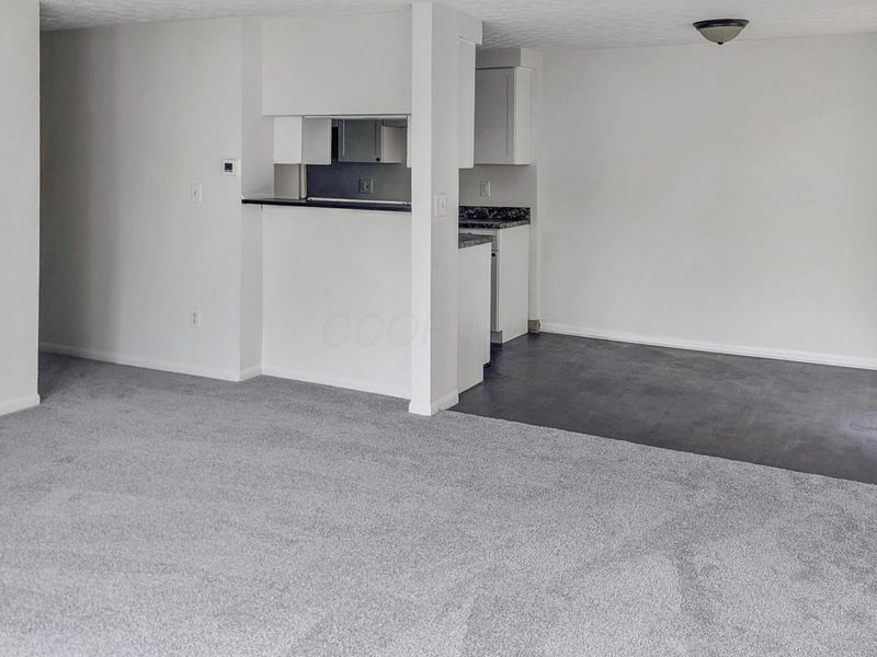 2498 Nassau Drive, Unit 34A, Columbus, OH 43232 Photo 8