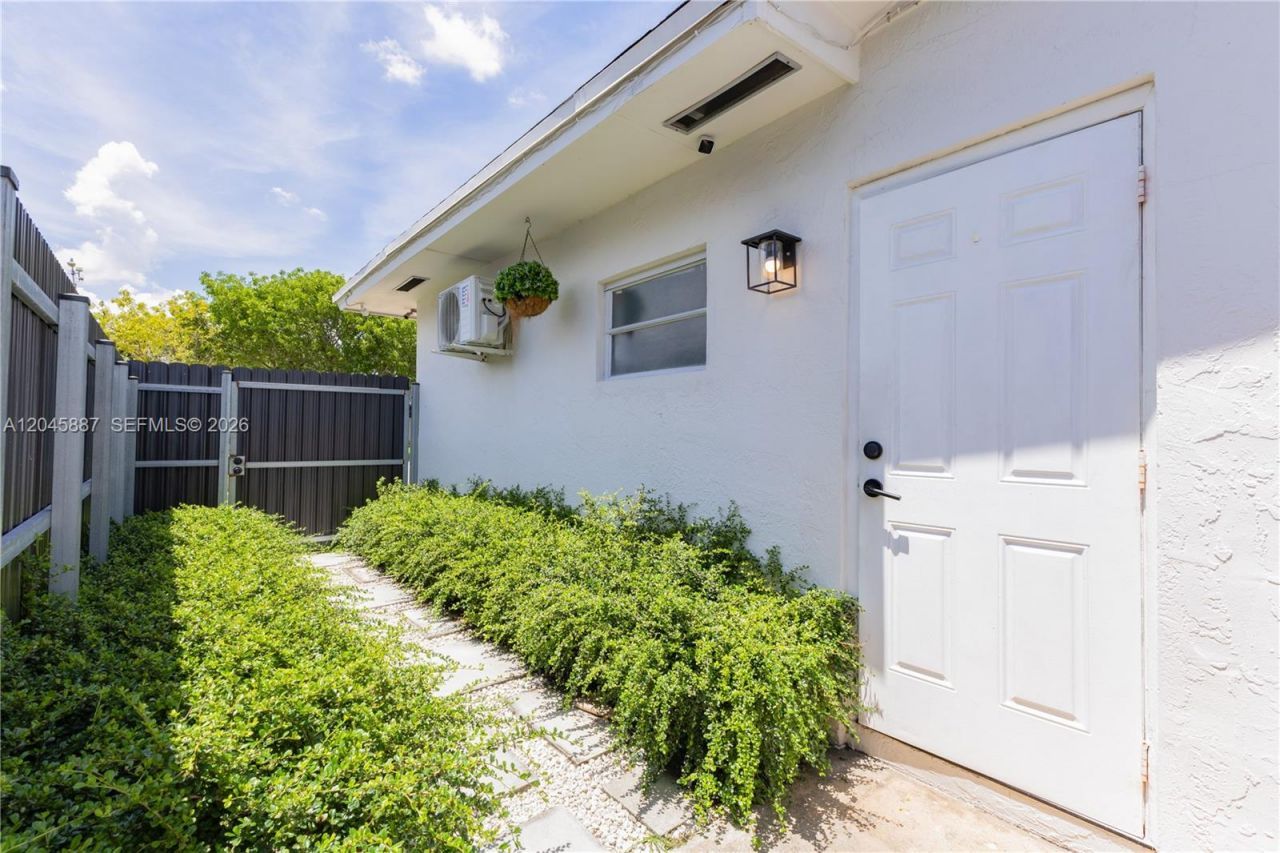 1721 NW 191st St , Miami Gardens, FL 33056 Photo