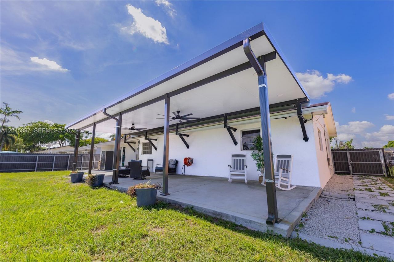 1721 NW 191st St , Miami Gardens, FL 33056 Photo