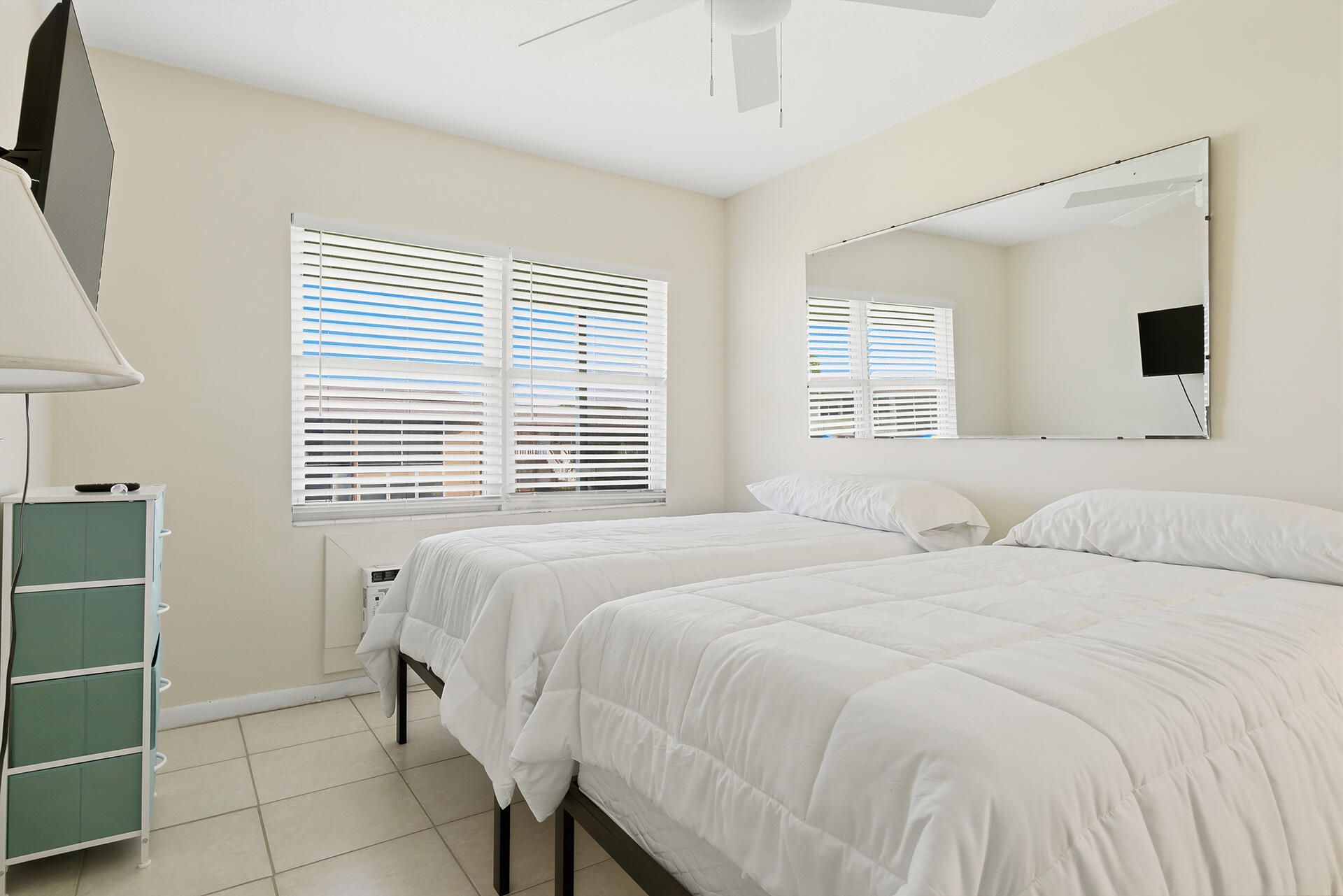 142 Norwich F, West Palm Beach, FL 33417 Photo