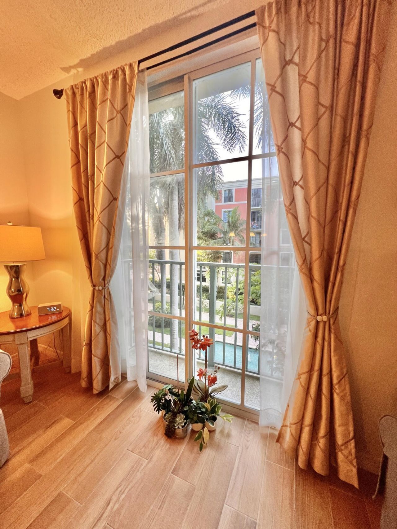 720 S Sapodilla Avenue, Unit 312, West Palm Beach, FL 33401 Photo