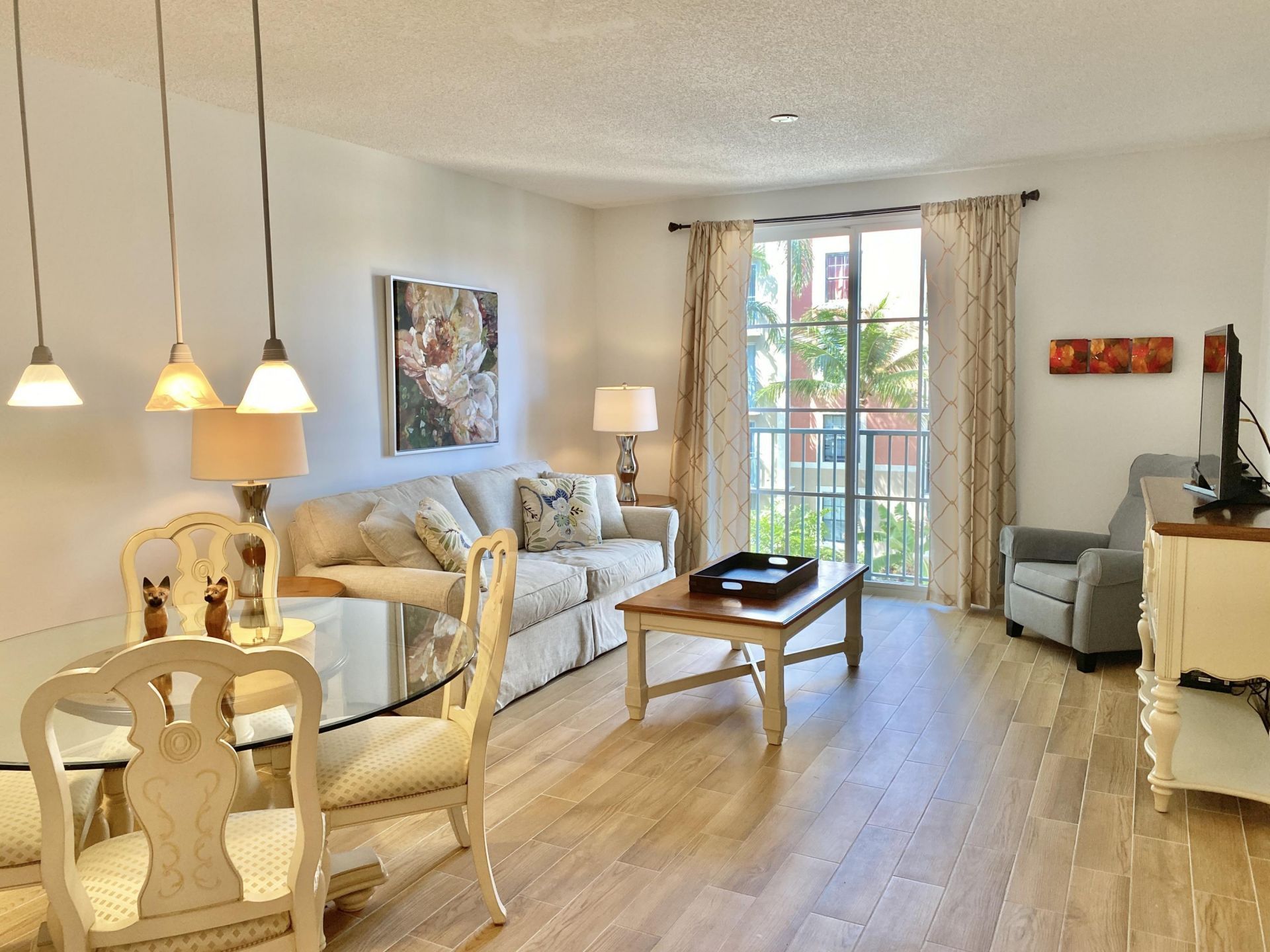 720 S Sapodilla Avenue, Unit 312, West Palm Beach, FL 33401 Photo