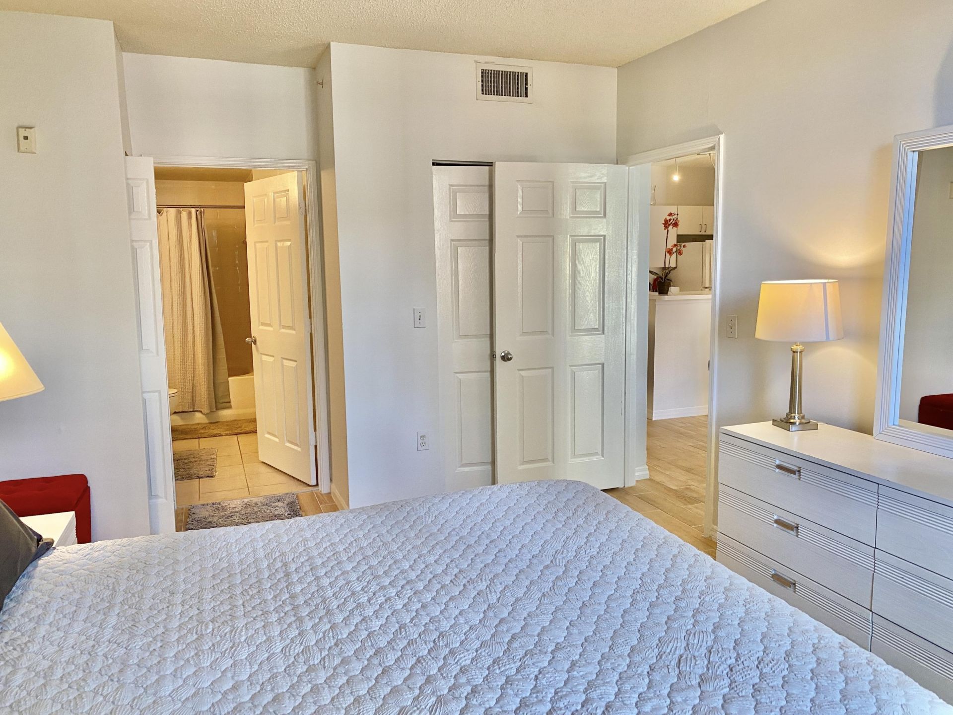 720 S Sapodilla Avenue, Unit 312, West Palm Beach, FL 33401 Photo