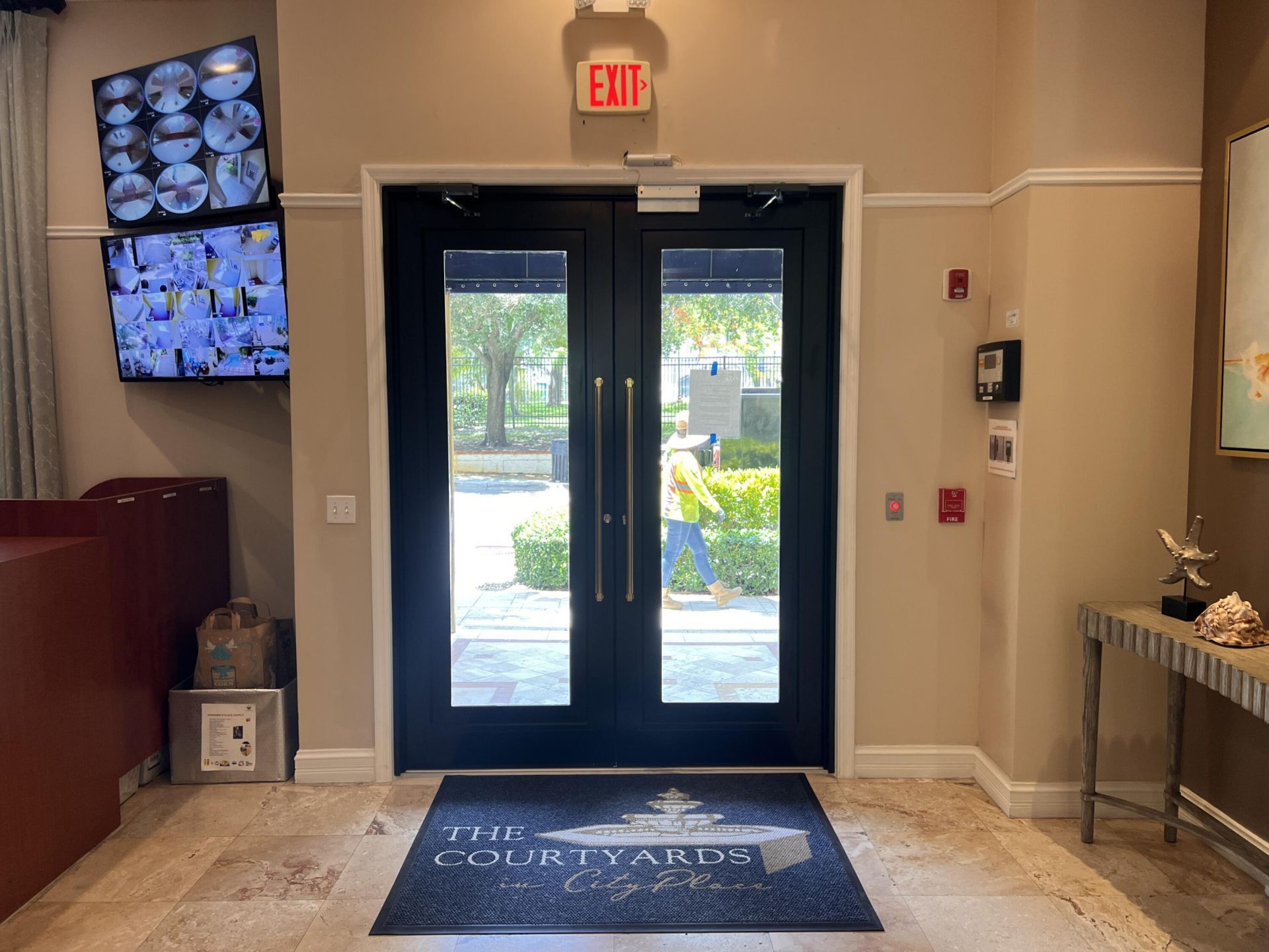 720 S Sapodilla Avenue, Unit 312, West Palm Beach, FL 33401 Photo