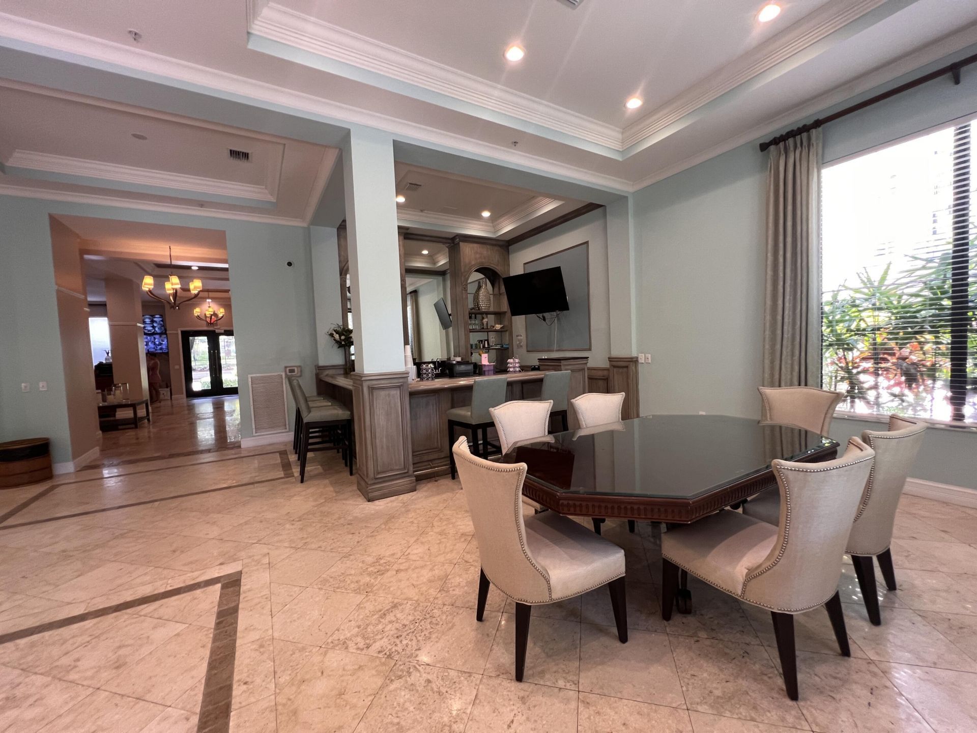 720 S Sapodilla Avenue, Unit 312, West Palm Beach, FL 33401 Photo