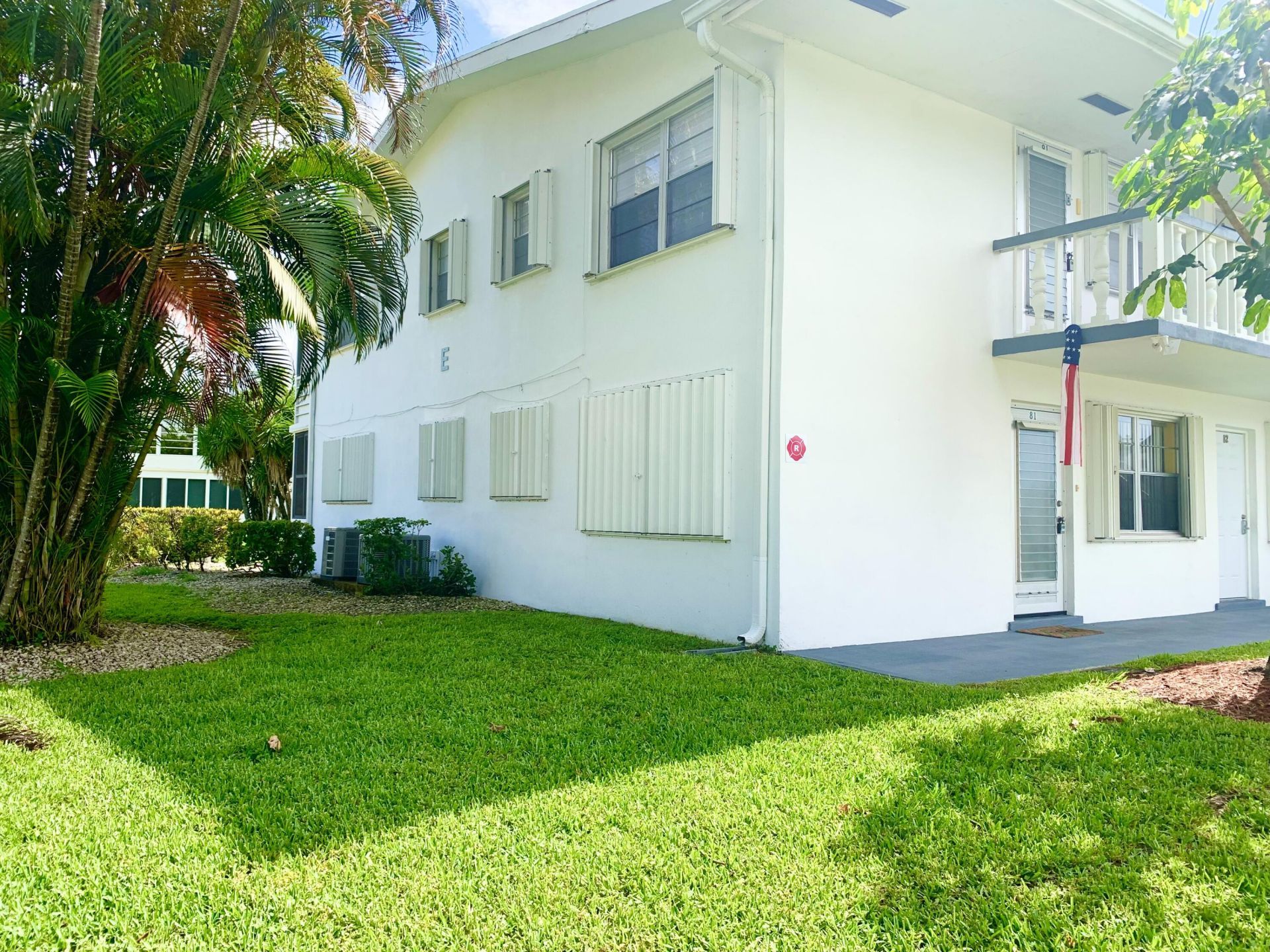 81 Kingswood E, West Palm Beach, FL 33417 Photo
