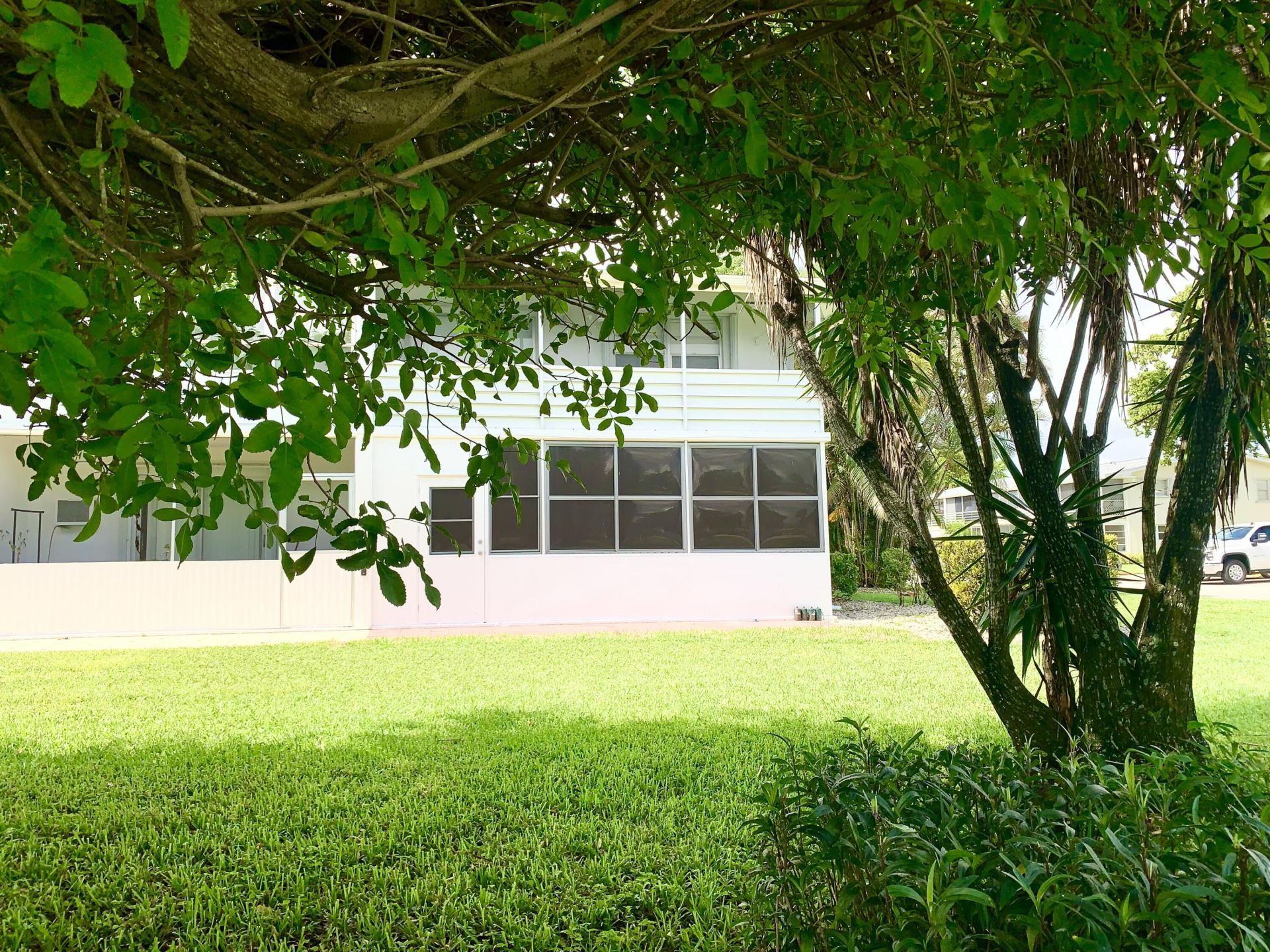 81 Kingswood E, West Palm Beach, FL 33417 Photo