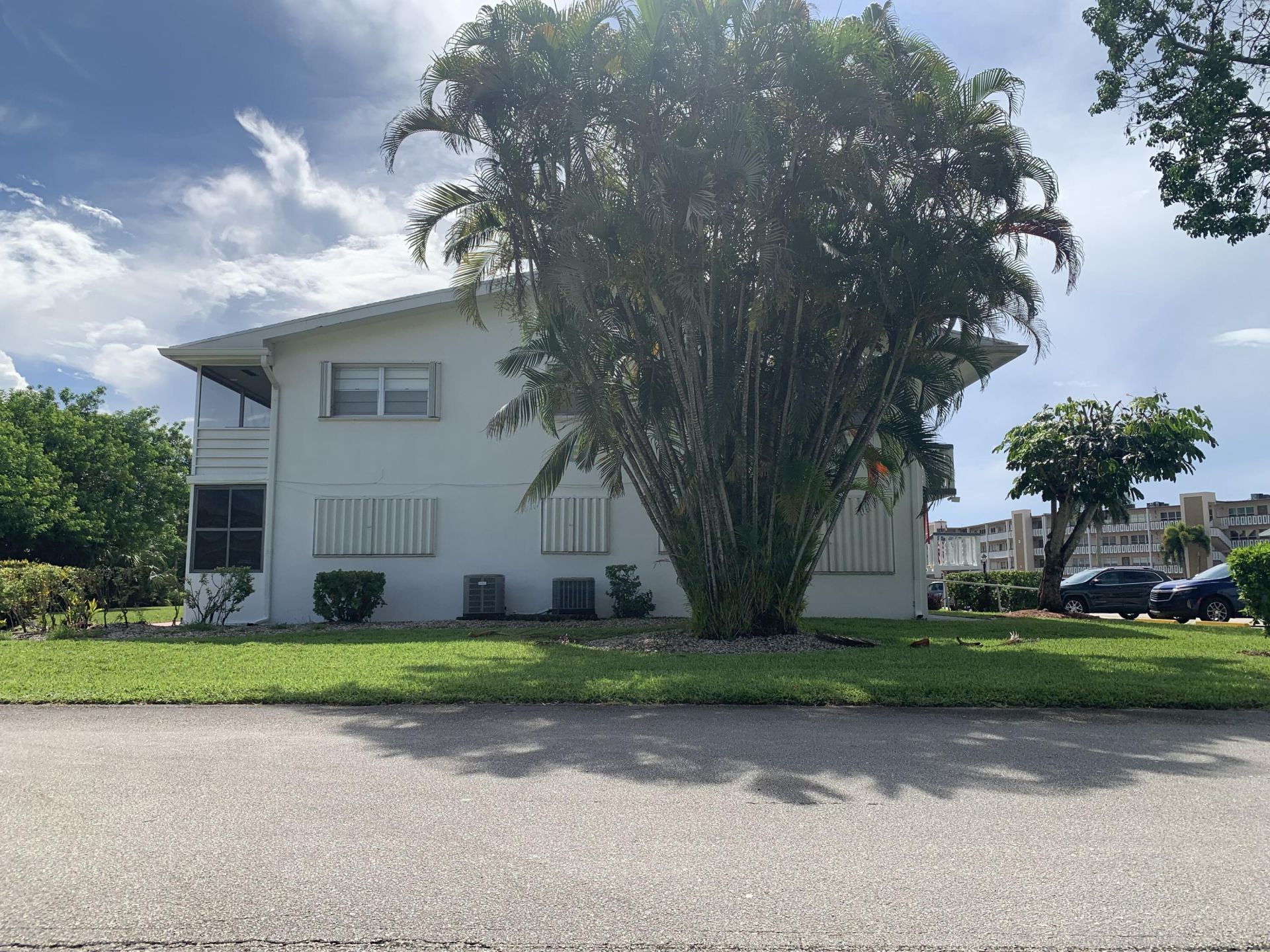81 Kingswood E, West Palm Beach, FL 33417 Photo