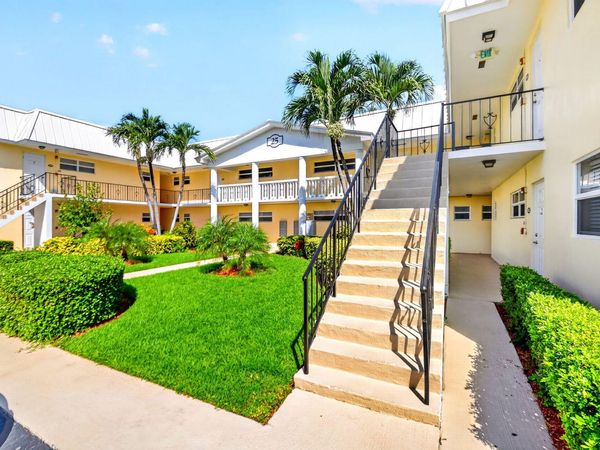 25 Colonial Club Drive, Unit 205, Boynton Beach, FL 33435