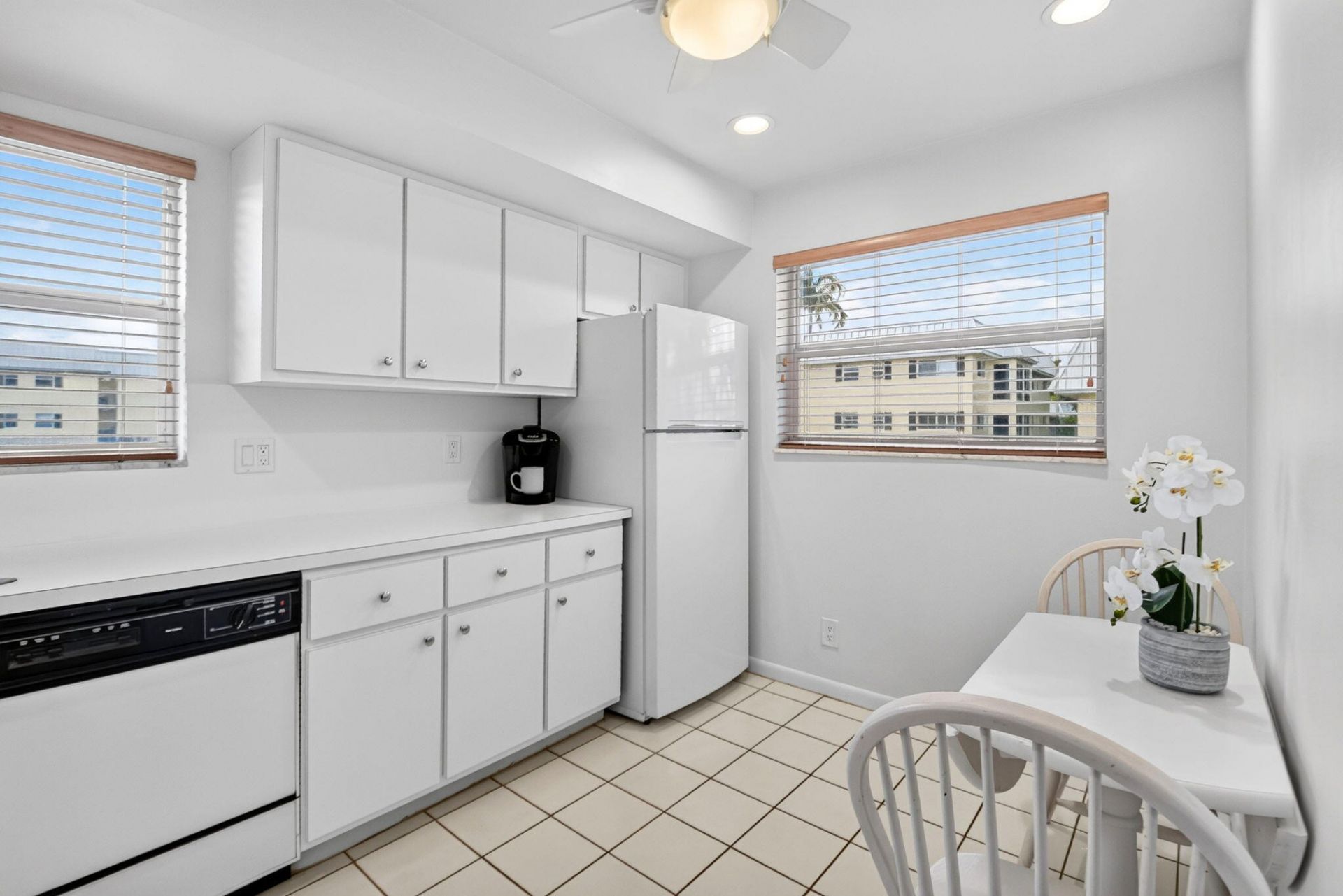 25 Colonial Club Drive, Unit 205, Boynton Beach, FL 33435 Photo