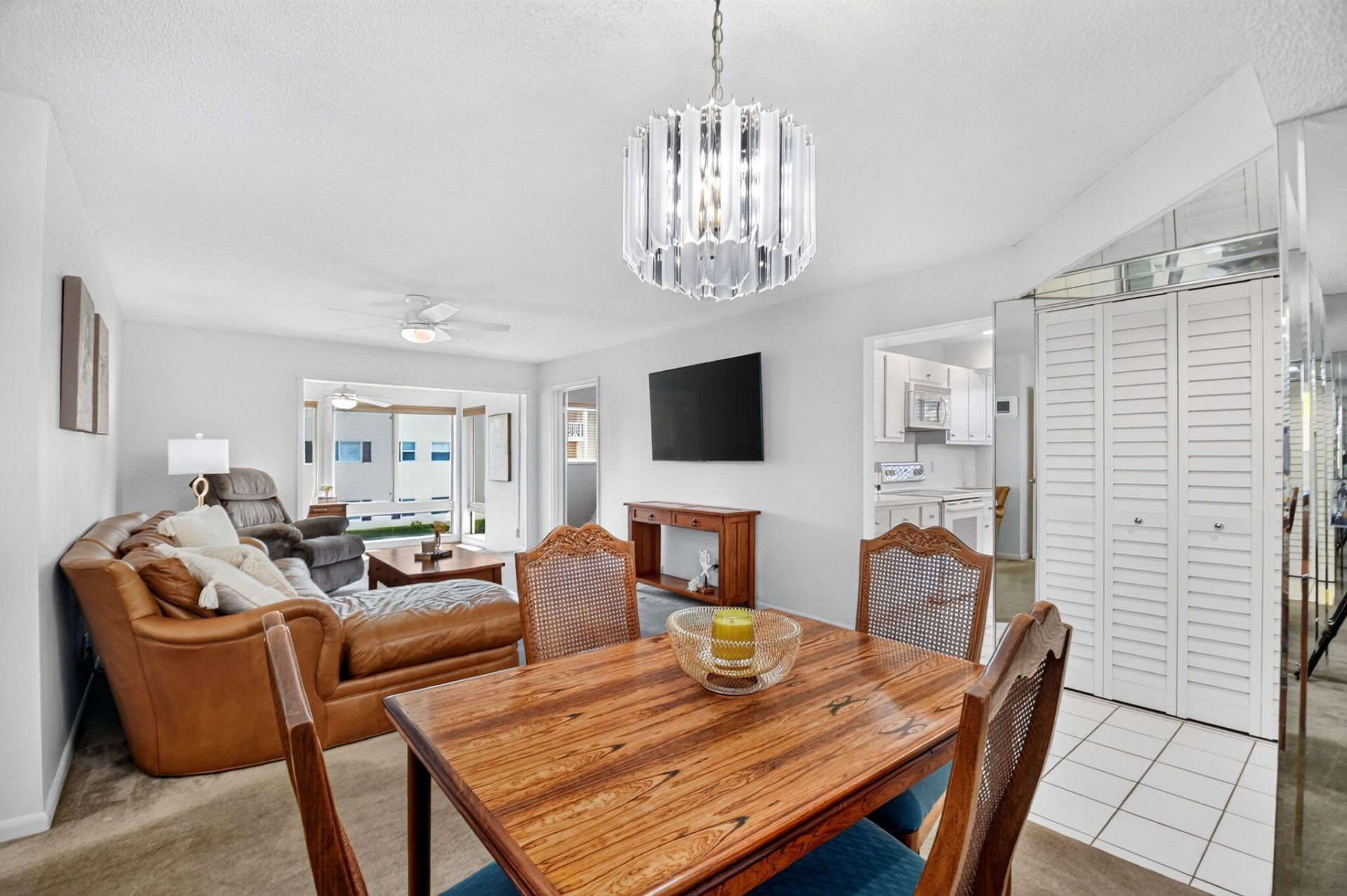 25 Colonial Club Drive, Unit 205, Boynton Beach, FL 33435 Photo
