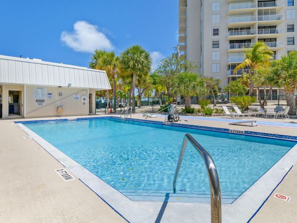 2000 Coco Plum Drive, Unit 106, MARATHON, FL 33050