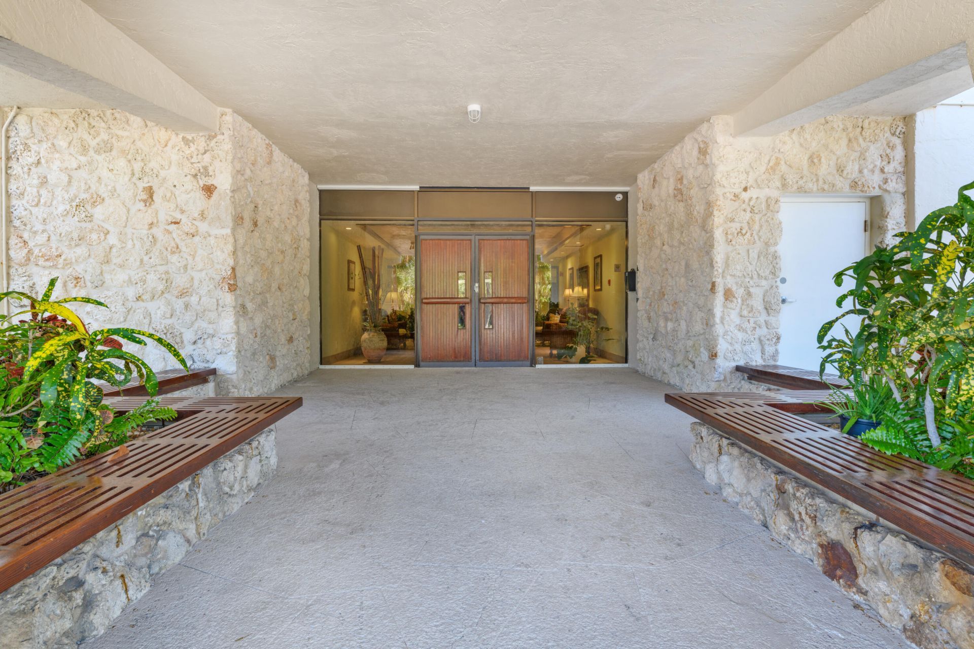 2000 Coco Plum Drive, Unit 106, Marathon, FL 33050 Photo