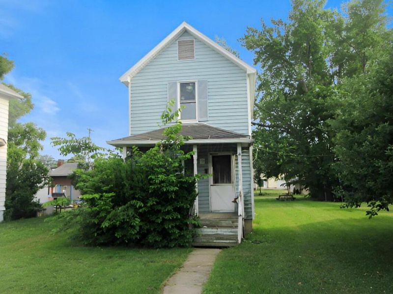 176 E Maryland Avenue , Sebring, OH 44672 Photo 2