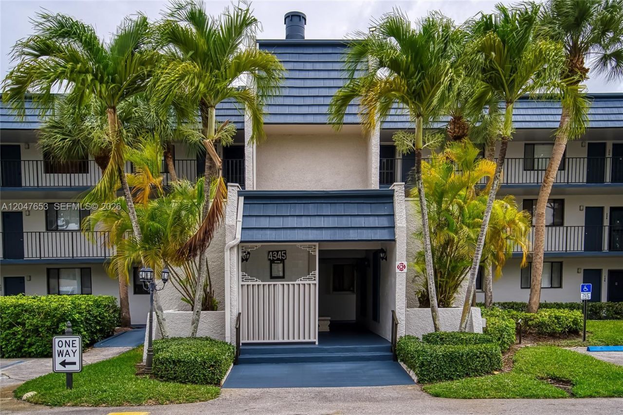 4345 Trevi Ct , Unit 202, Lake Worth, FL 33467 Photo