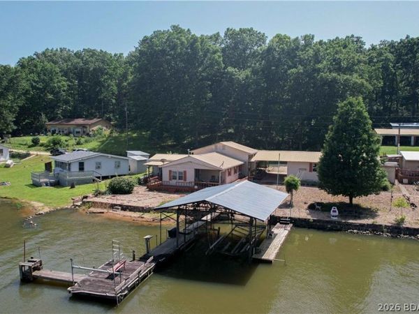 206 Angelica Drive, Edwards, MO 65326