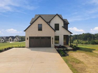 2340 Goode Station Road, Goode, VA 24556