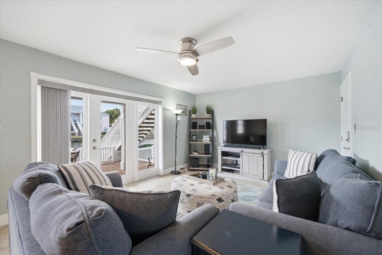4843 Coquina Key Drive Se, Unit A, Saint Petersburg, FL 33705 Photo