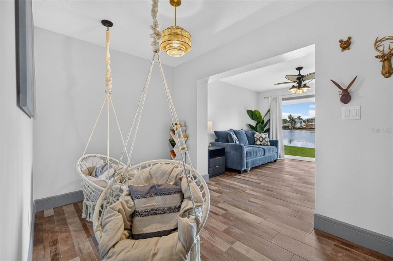 292 Sunlit Cove Drive Ne, Saint Petersburg, FL 33702 Photo