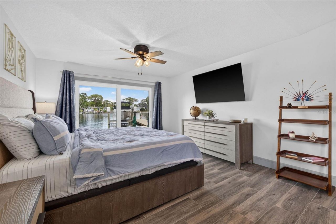 292 Sunlit Cove Drive Ne, Saint Petersburg, FL 33702 Photo