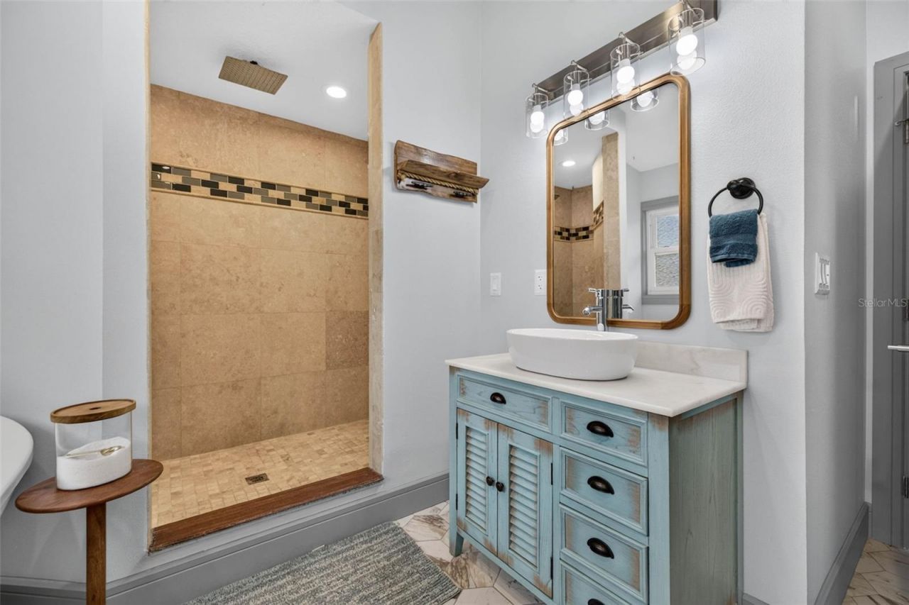 292 Sunlit Cove Drive Ne, Saint Petersburg, FL 33702 Photo