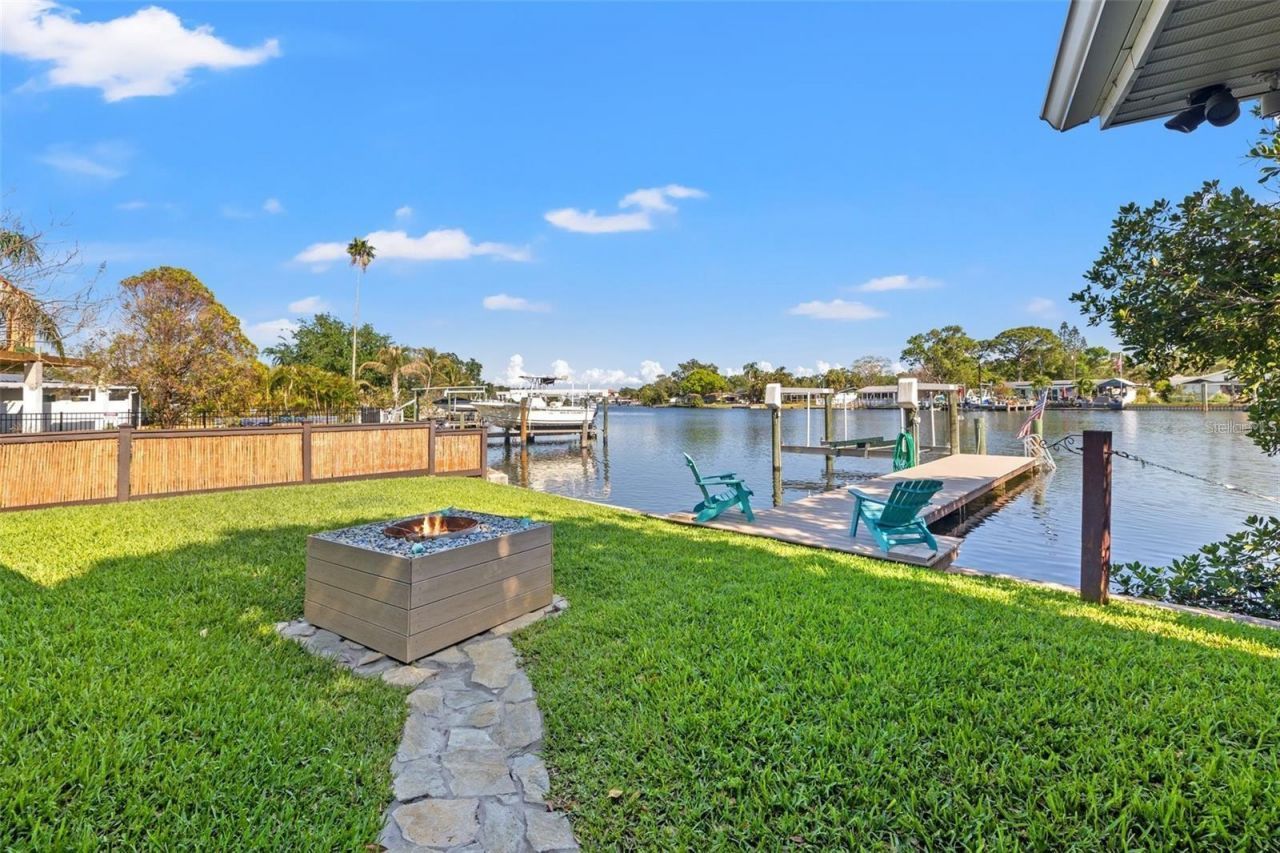 292 Sunlit Cove Drive Ne, Saint Petersburg, FL 33702 Photo