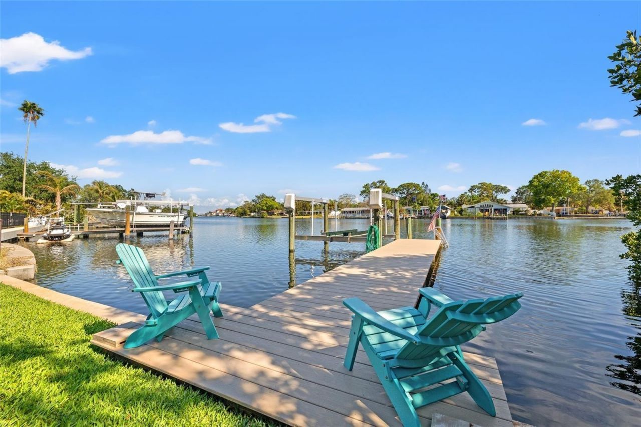 292 Sunlit Cove Drive Ne, Saint Petersburg, FL 33702 Photo