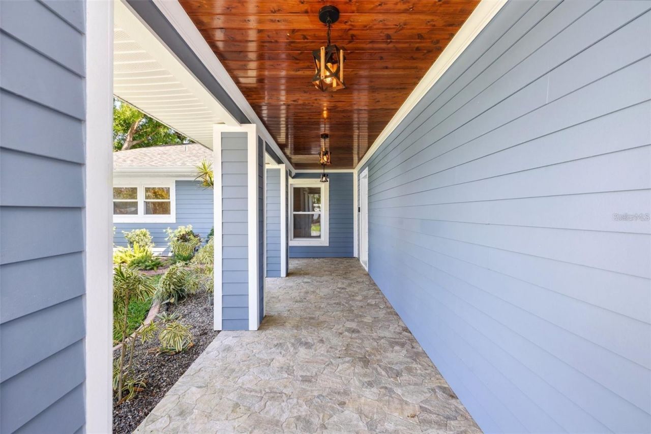 292 Sunlit Cove Drive Ne, Saint Petersburg, FL 33702 Photo