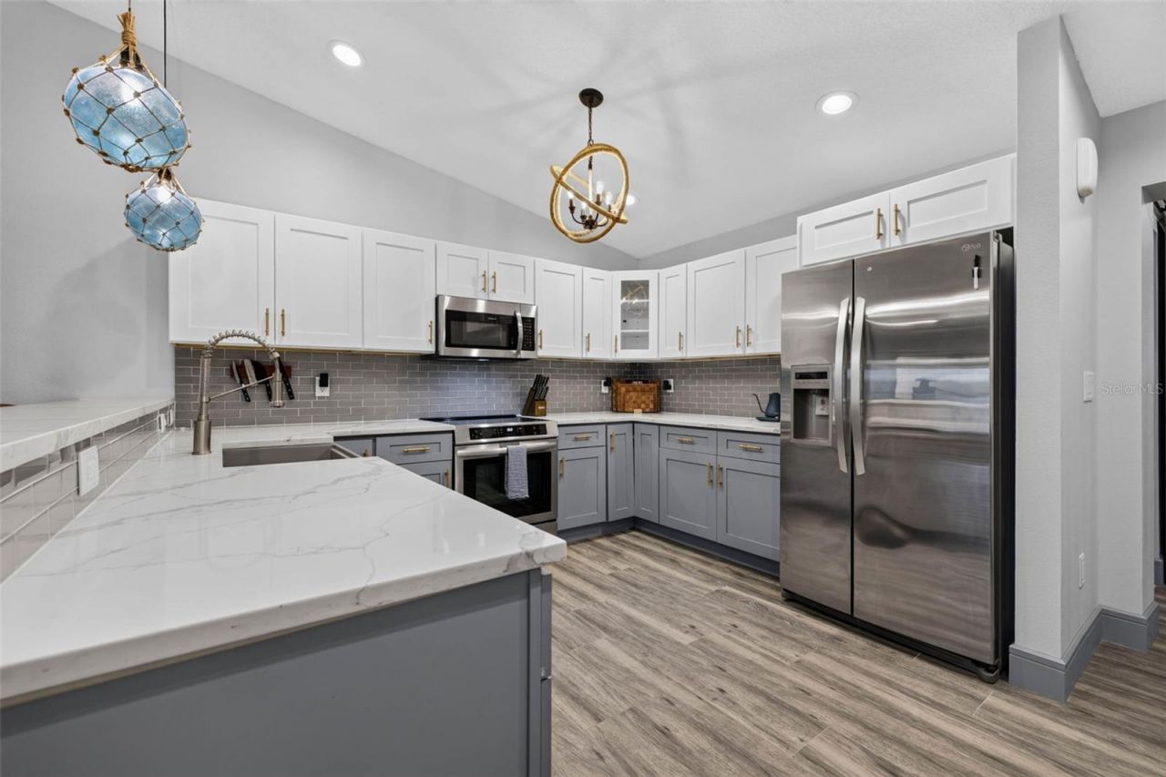 292 Sunlit Cove Drive Ne, Saint Petersburg, FL 33702 Photo