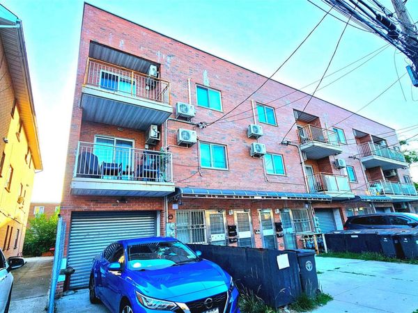 4210 164th Street, Flushing, NY 11358