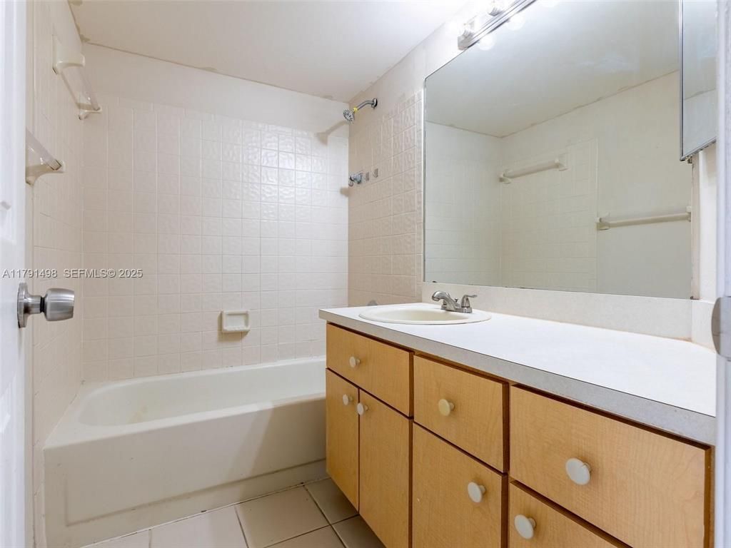 10106 Twin Lakes Drive, Unit 4, Coral Springs, FL 33071 Photo